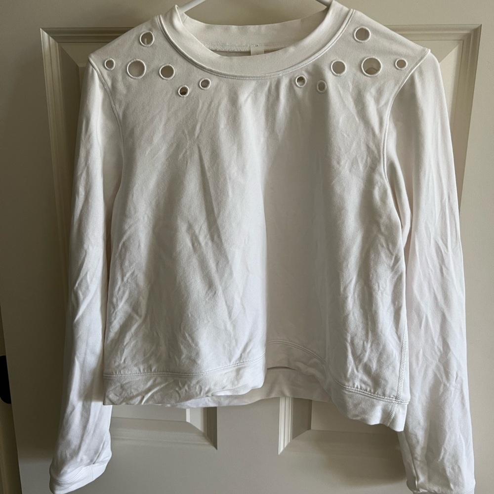 Lululemon Athletica White Cropped sweatshirt